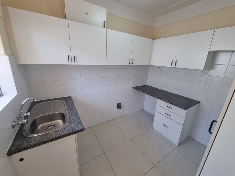 To Let 1 Bedroom Property for Rent in Camps Bay Western Cape
